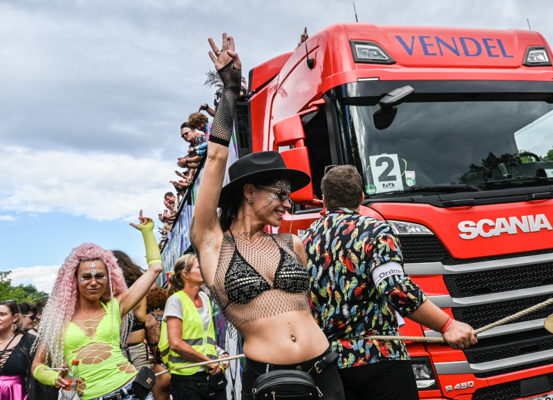 Rave the planet parade
